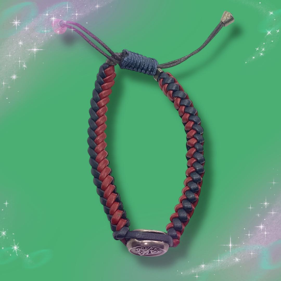 《美品》 グッチ ブレスレット クレスト 編み込みレザー Ag925