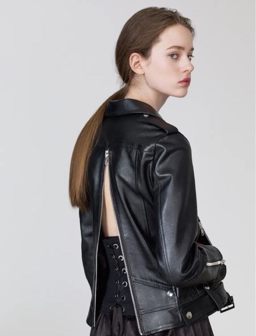 Costume National ブラックレザージャケット レディース 36