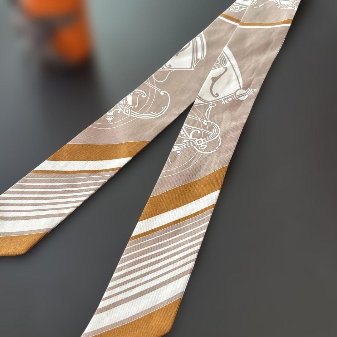 HERMES シルクスカーフ エクスリブリス　ブラウン　ホワイト