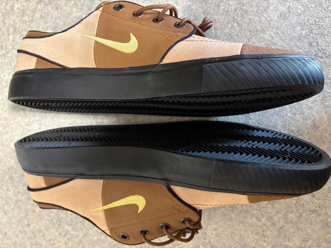 靴 NIKE SB ZOOM JANOSKI OG+ PREMIUM