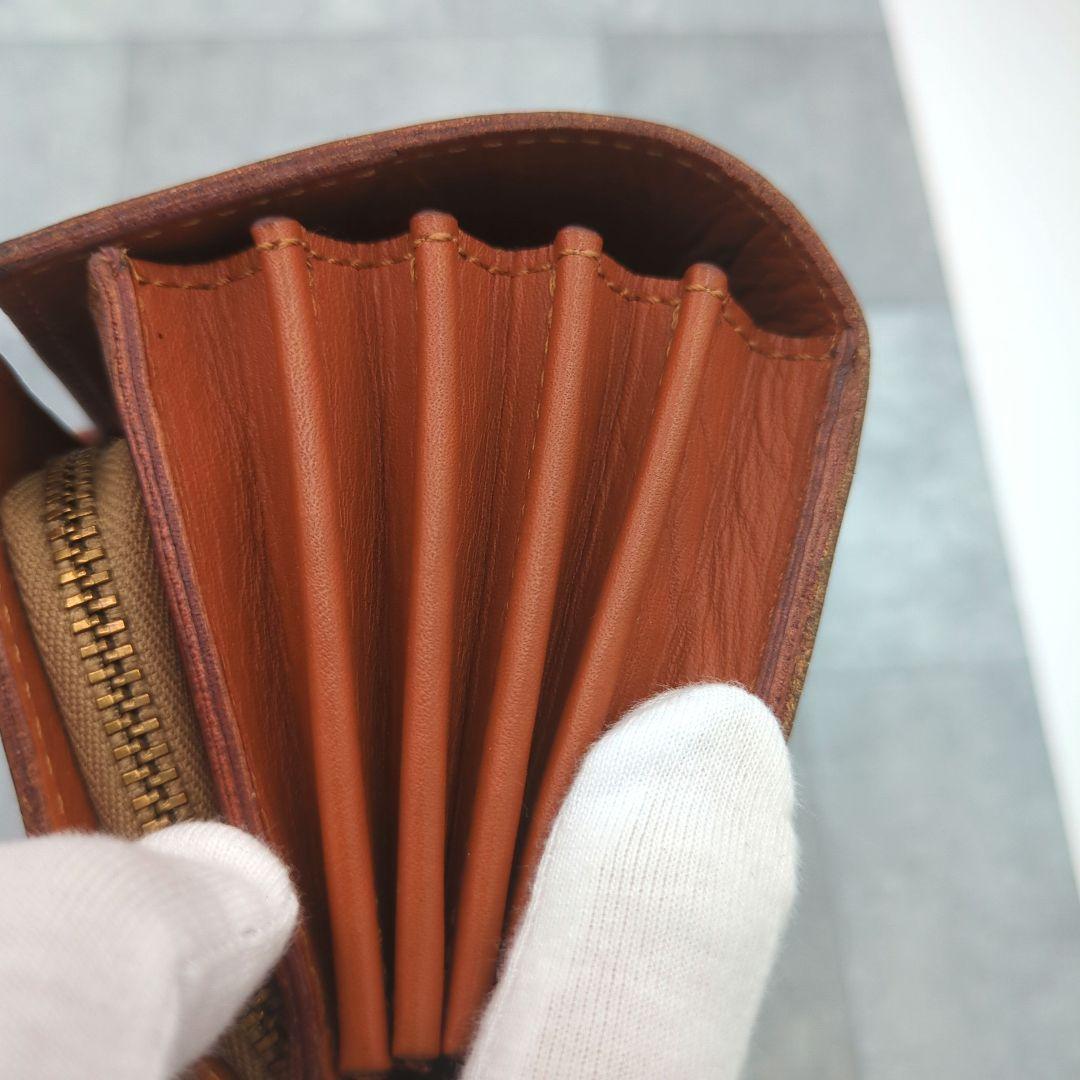 極美品✨フェリージ 長財布 コロコロ クロコ型押し レザー紺　定価86900円✨