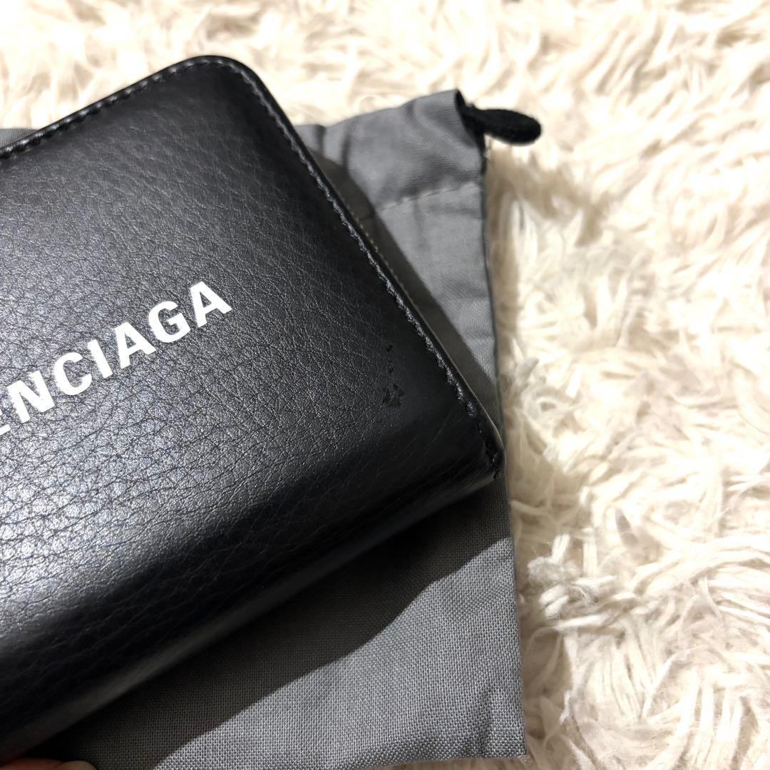 【美品】バレンシアガ エブリデイ 二つ折り財布 ラウンドファスナー ブラック