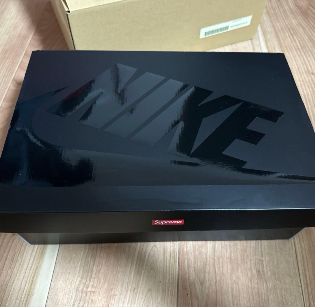 Nike Air Force 1 Supreme コラボモデル