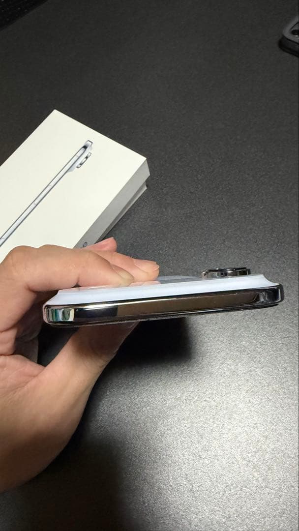 パプリカ様 iPhone Air 256GB スカイブルー