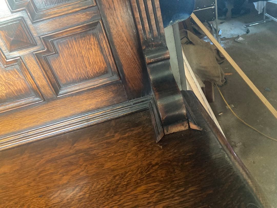 英国アンティーク　ミラーバックサイドボード