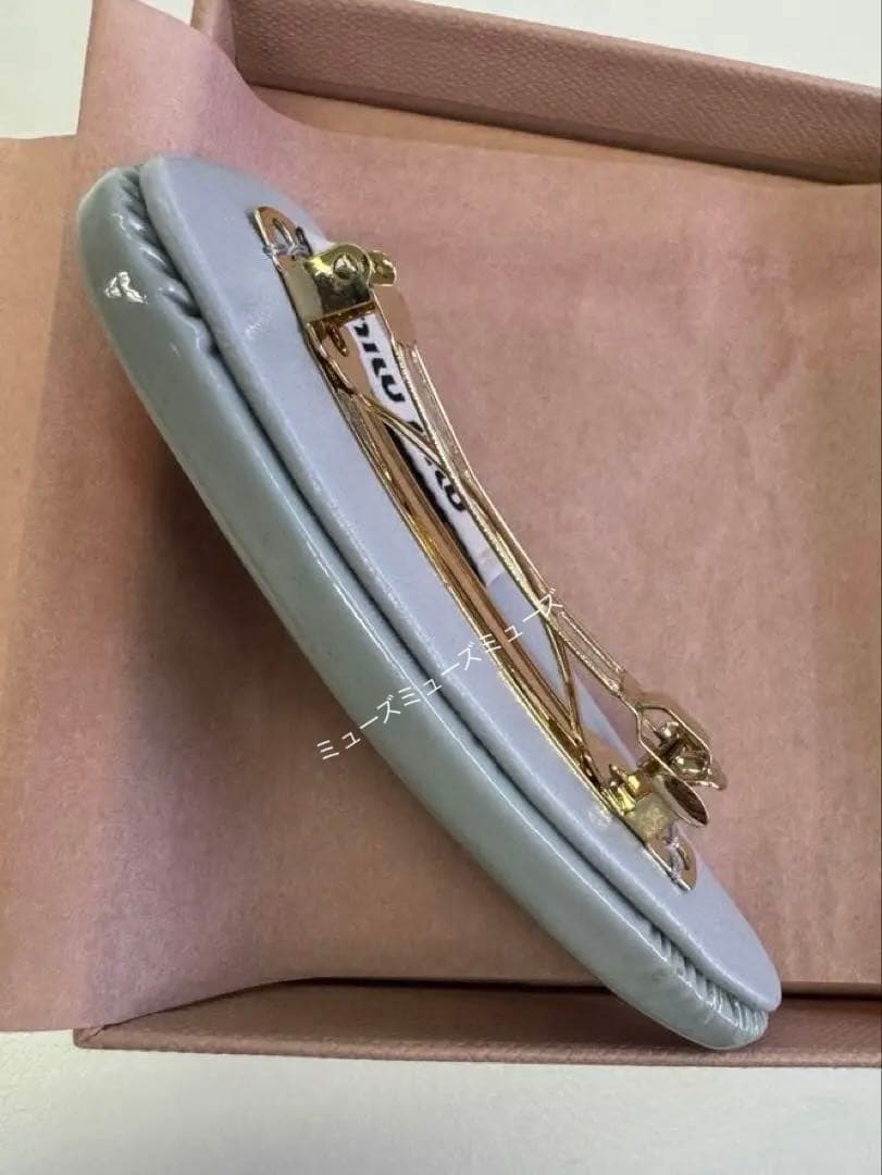 miu miu ヘアピン　バレッタ　グレー、くすみブルー　美品