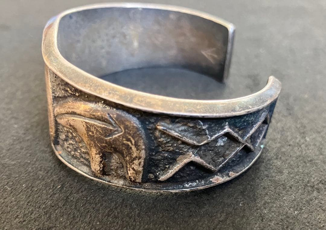 NAVAJO スターリングシルバー バングル