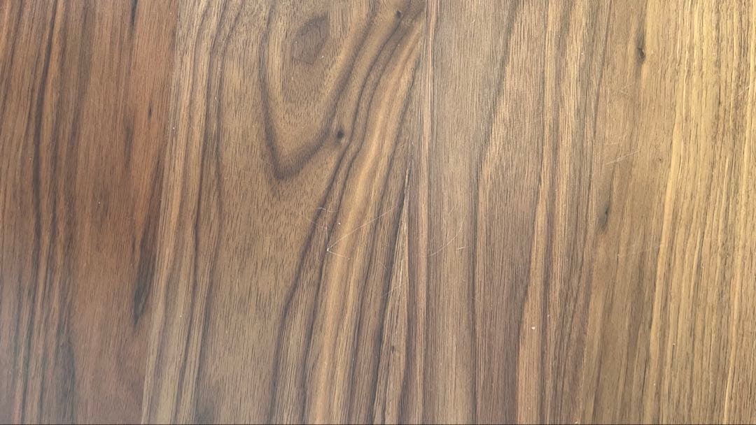 【a.】円形ダイニングテーブル ＜直径約110cm＞