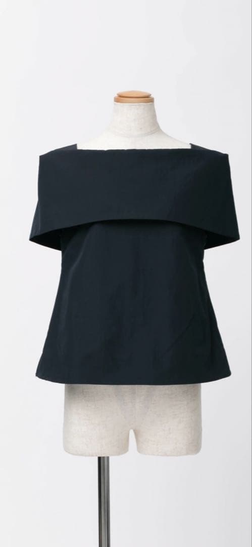 【値下げ】elu. 【新品未使用】完売品オーロラブラウスMサイズ