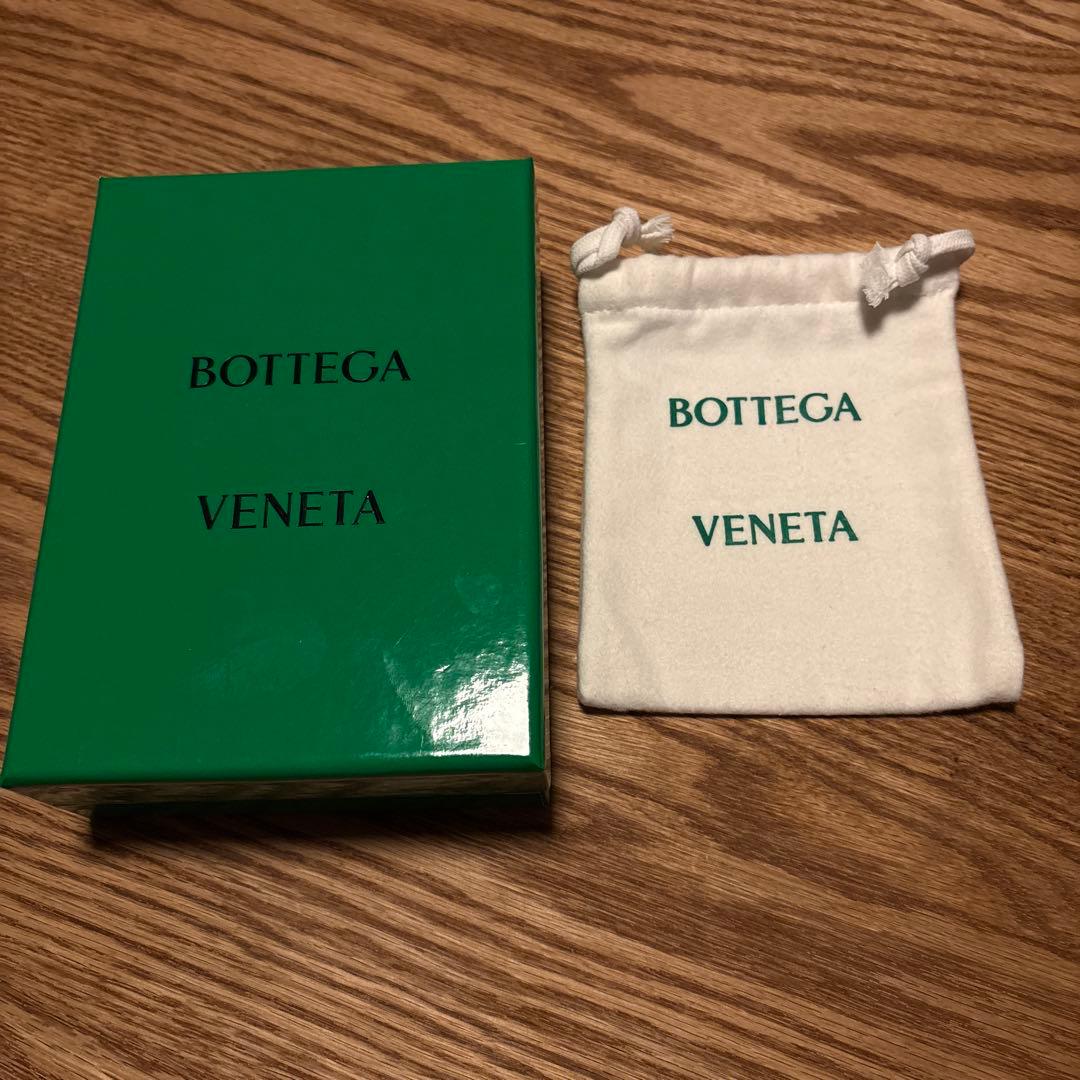 ボッテガヴェネタ　カセットスモール二つ折りウォレット　サンダー