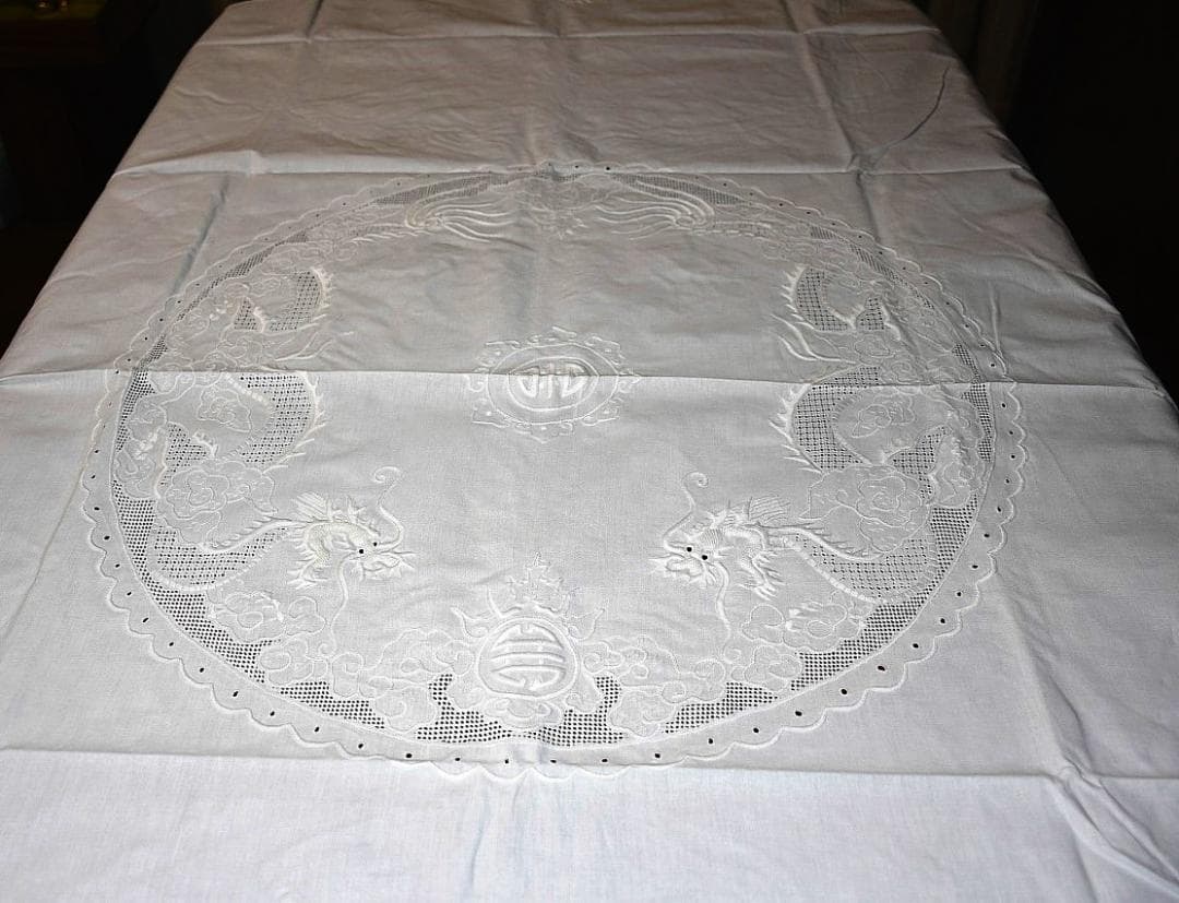 ベトナム製 ドラゴンデザイン刺繍ラウンドテーブルクロス ナフキンセット 送料込