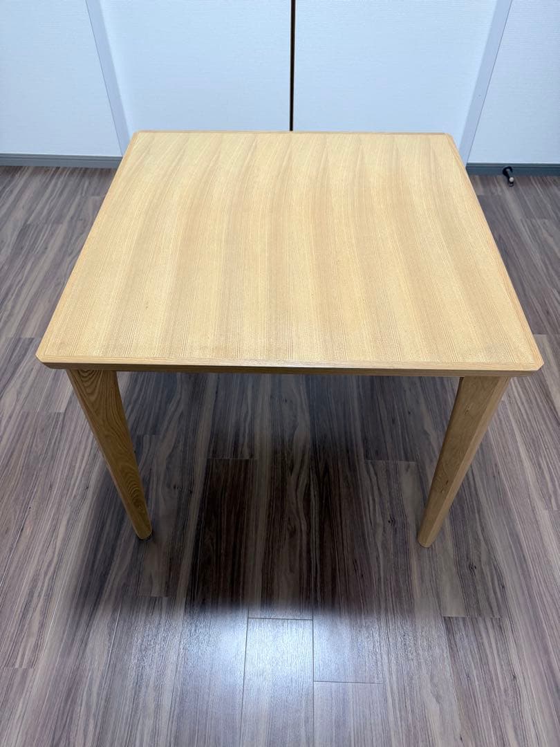 ニトリ 天然木タモ材 ダイニングテーブル 80×80cm