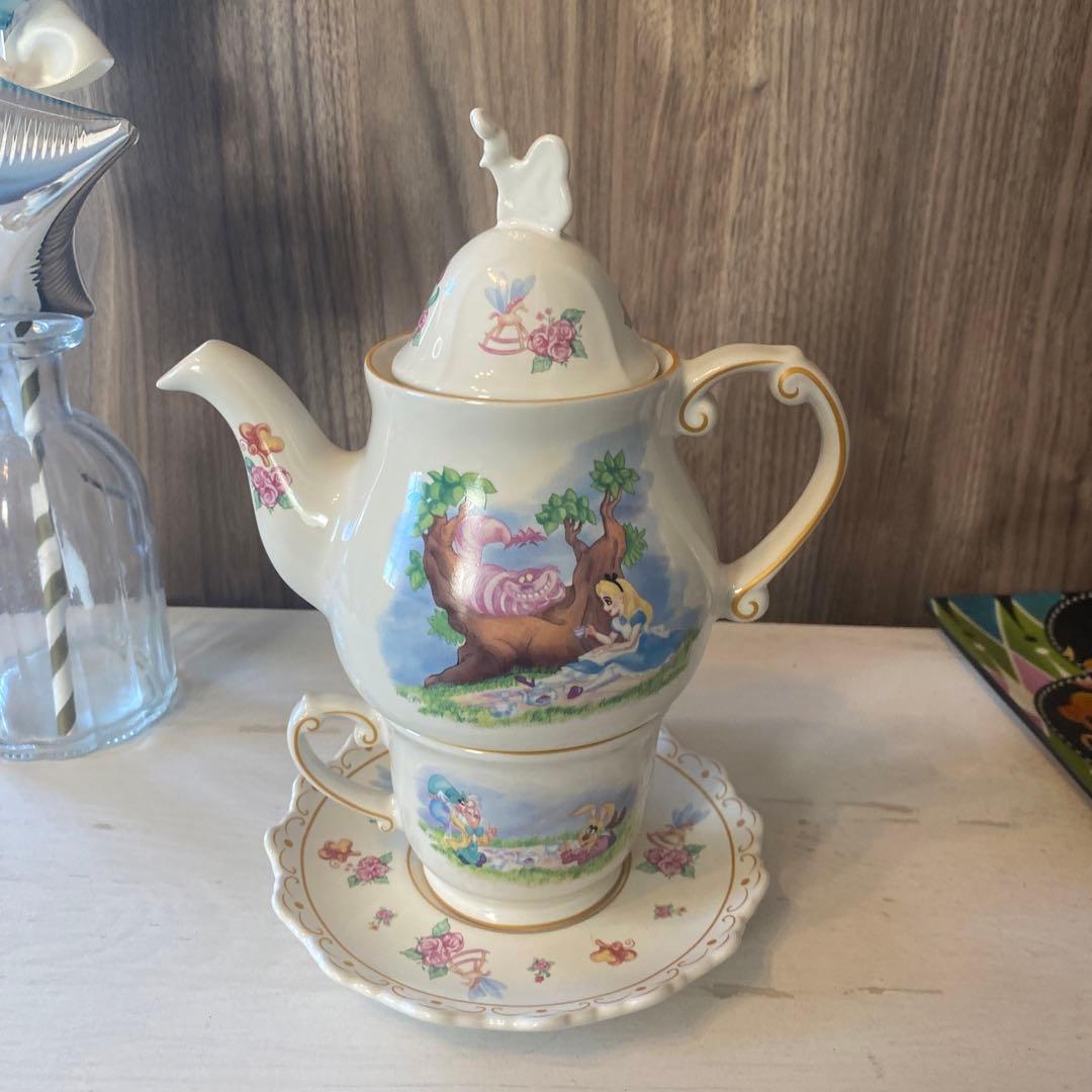 【レア★海外公式】不思議の国のアリス　ティーセット