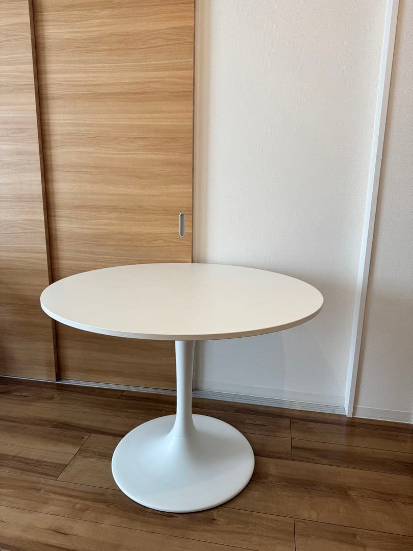 【引き取り限定】 IKEA 丸テーブル 白色 DOCKSTA（ドクスタ）