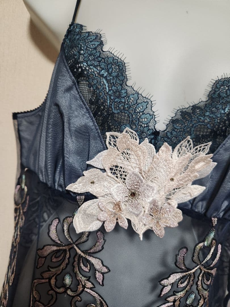 【ＬＬ】新品　ワコール　サルート　02グループ　キャミソール