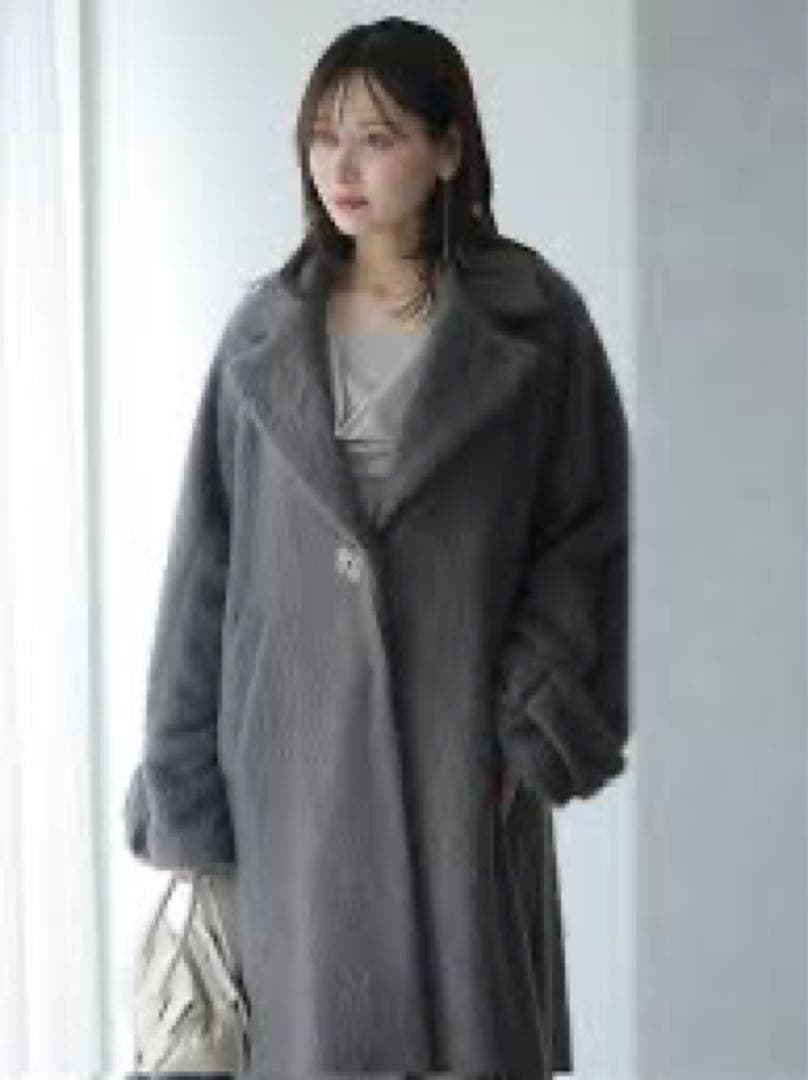 ラスト　未試着　タグ付き新品　シャギーロングコート　CGRY 0