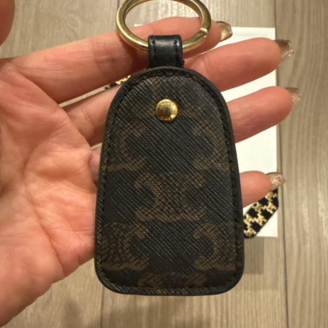 セリーヌ　CELINE キーホルダー　キーリング　トリオンフ(両面柄)