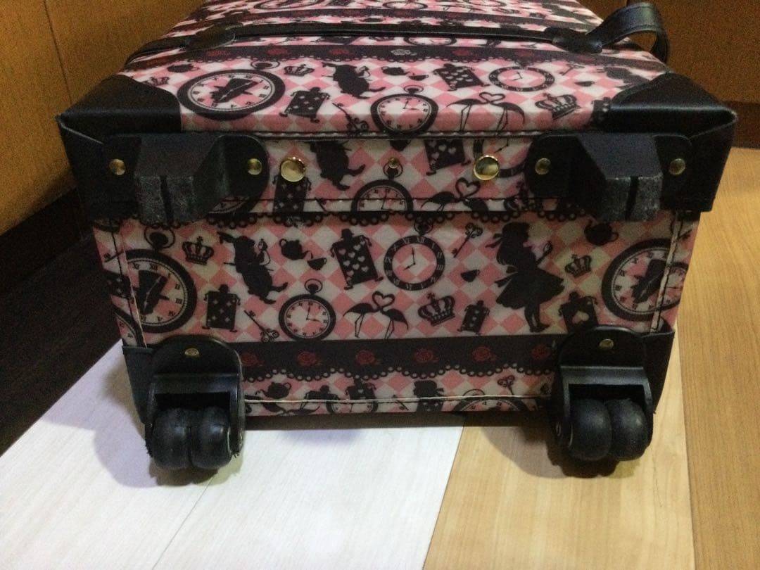 値下げ中❗️ハピタス　アリス柄　キャリーケース １回使用　☆直接受け渡し可☆
