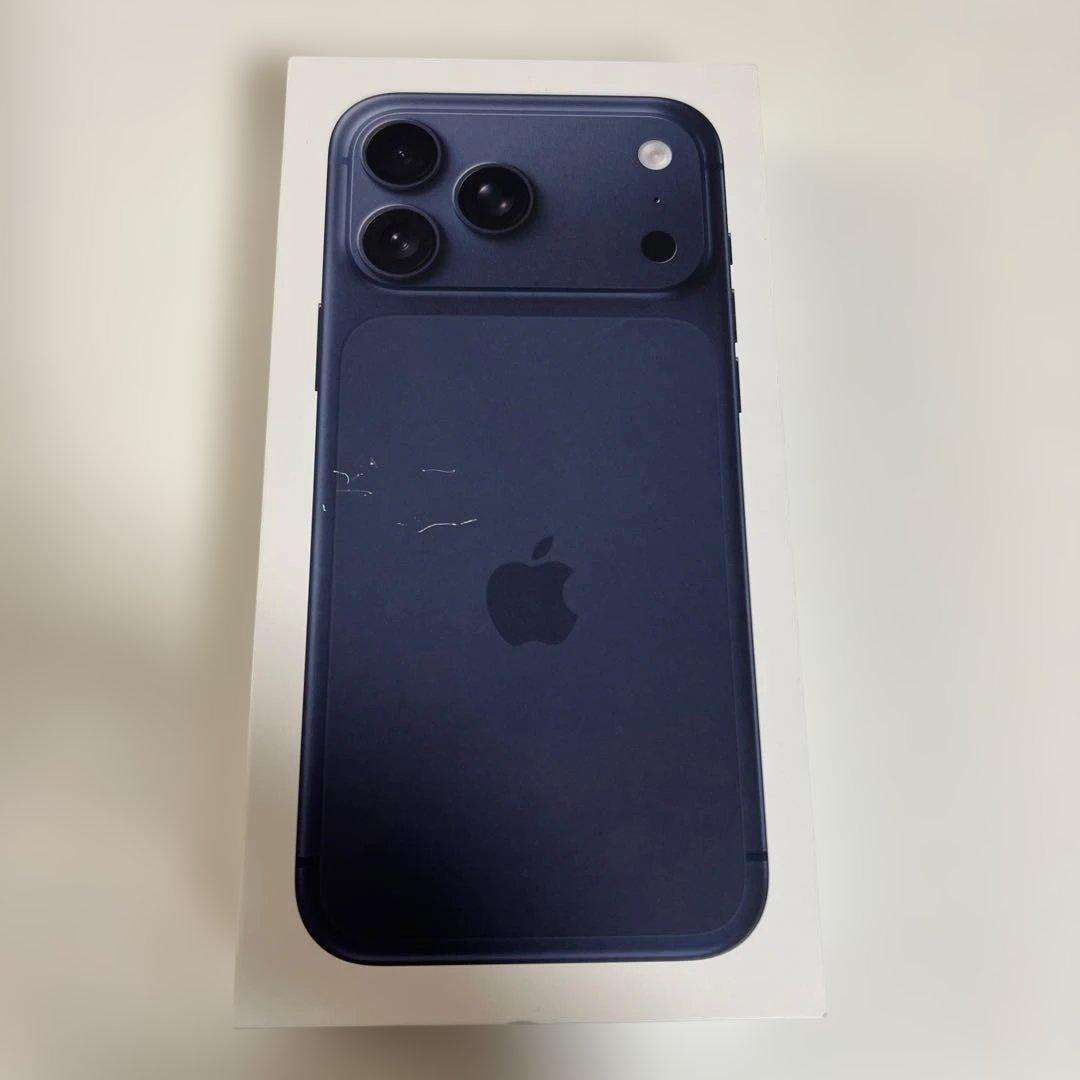 ★香港版iPhone17Pro Max256GB ディープブルー