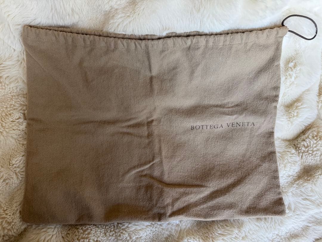 Bottega Veneta/ボッテガヴェネタ/ブラック/レザーボディバッグ
