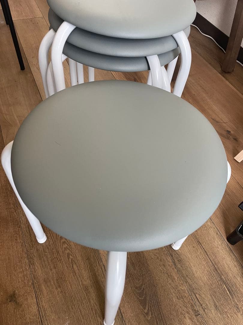 アスクル　スタッキングスツール 20脚セット　グレー