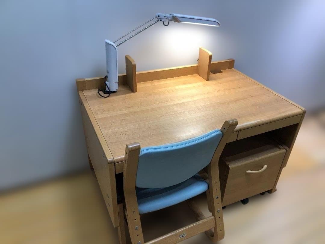 ピノ子(ᵔᴥᵔ)　③　椅子　送料無料 ベネッセ カリモク 51102