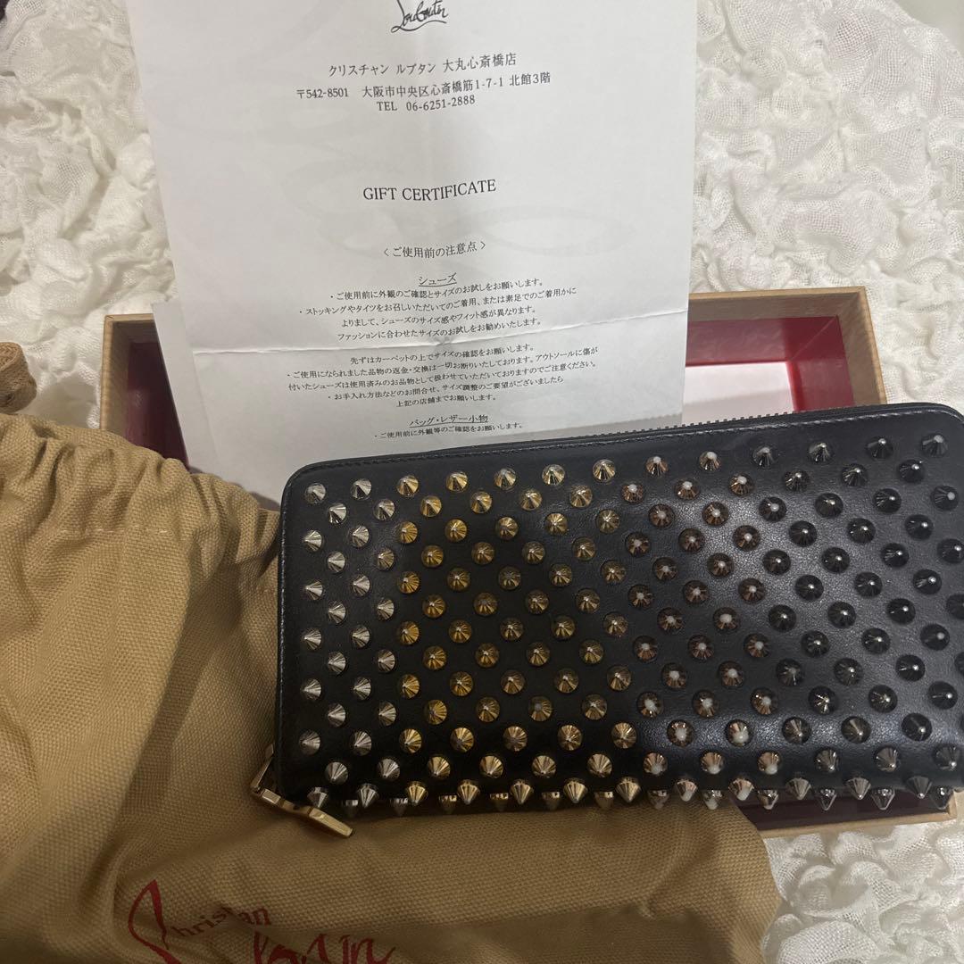 【Liela @断捨離】クリスチャン ルブタン スタッズ長財布