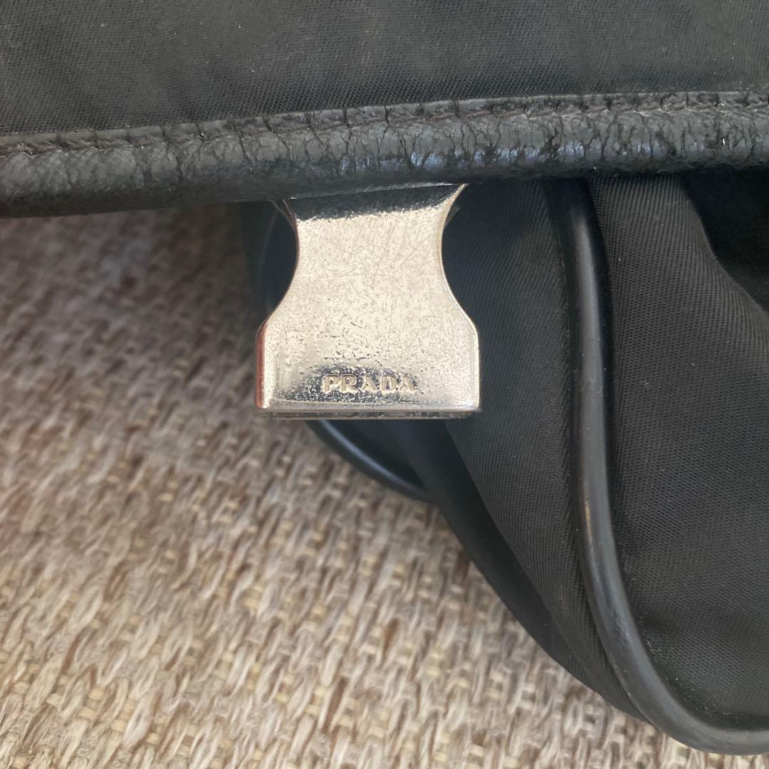 PRADA A4可 メッセンジャーバッグ ショルダーバッグ ナイロン 黒 肩掛け