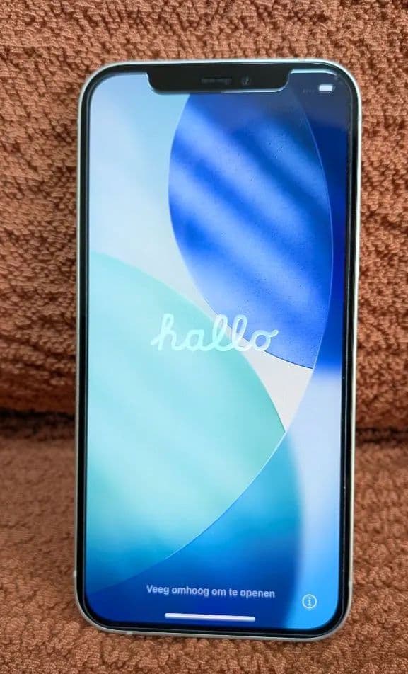 FAJR【美品】iPhone 12 ホワイト 本体64GB 箱ケーブル付