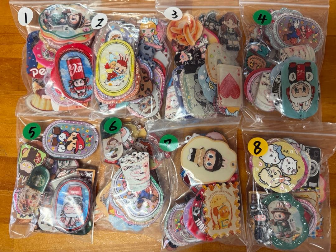 在庫処分セール　アクリルプレートチャームセット