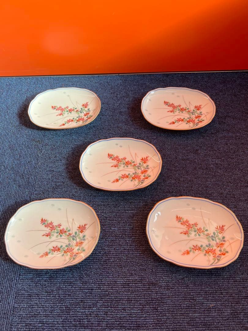 1262 有田焼　其泉窯　蛍手草花文　銘々皿５枚揃　金彩　未使用