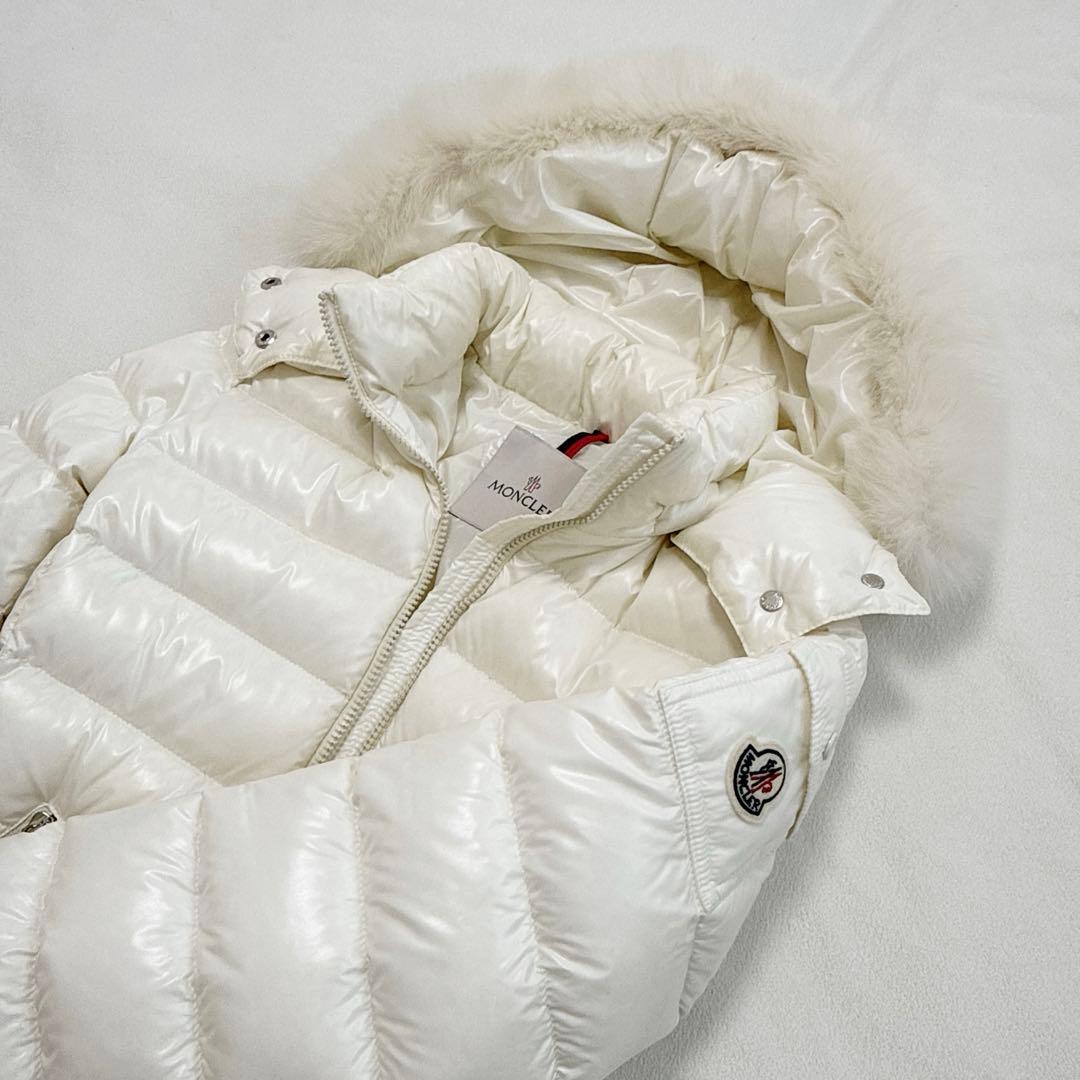 MONCLER BADYFダウンジャケット ホワイト