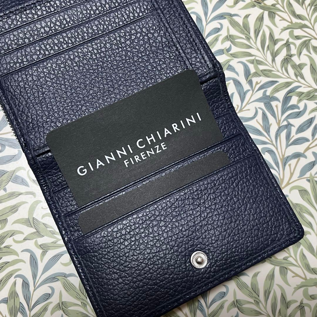 新品　ジャンニキアリーニ　ネイビー レザー 三つ折り財布
