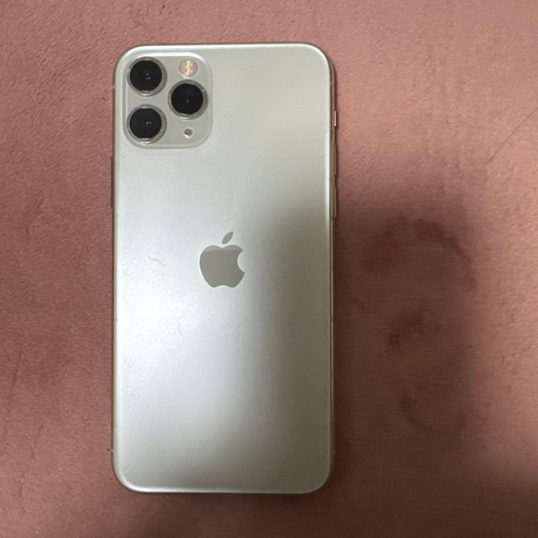 Apple iPhone 11 Pro シルバー256GB SIMフリー