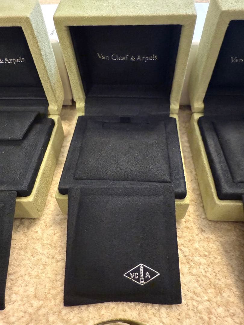 ヴァンクリ　空箱　4箱セット　ネックレスケース　ピアスケース