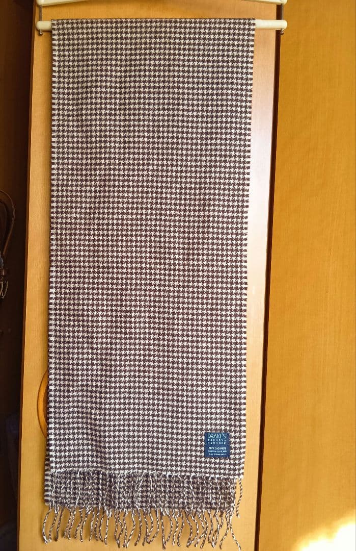 Drake's（ドレイクス）カシミヤマフラー ブラウン系千鳥格子柄