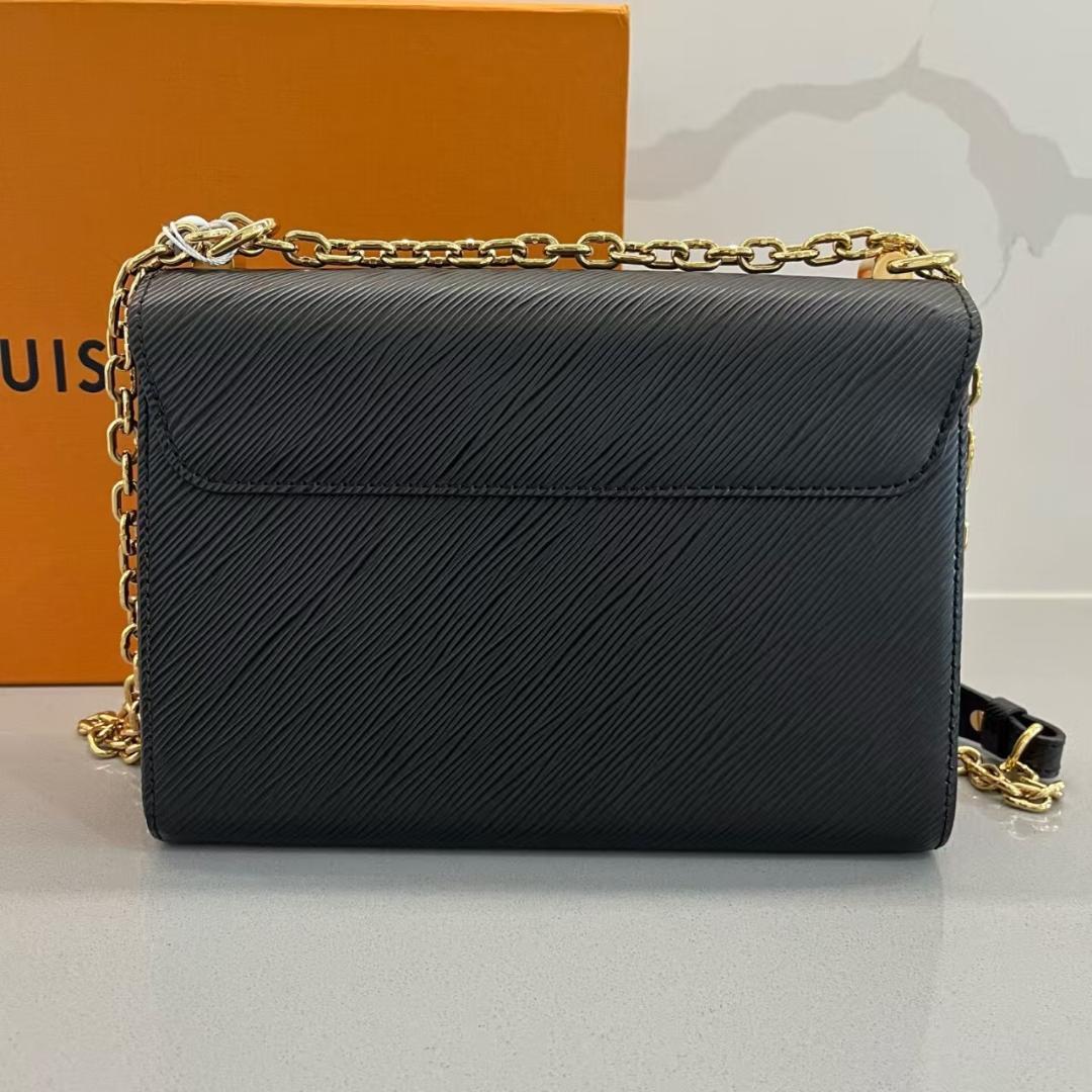 LOUIS VUITTON MM エピ レザー ショルダーバッグ 黒