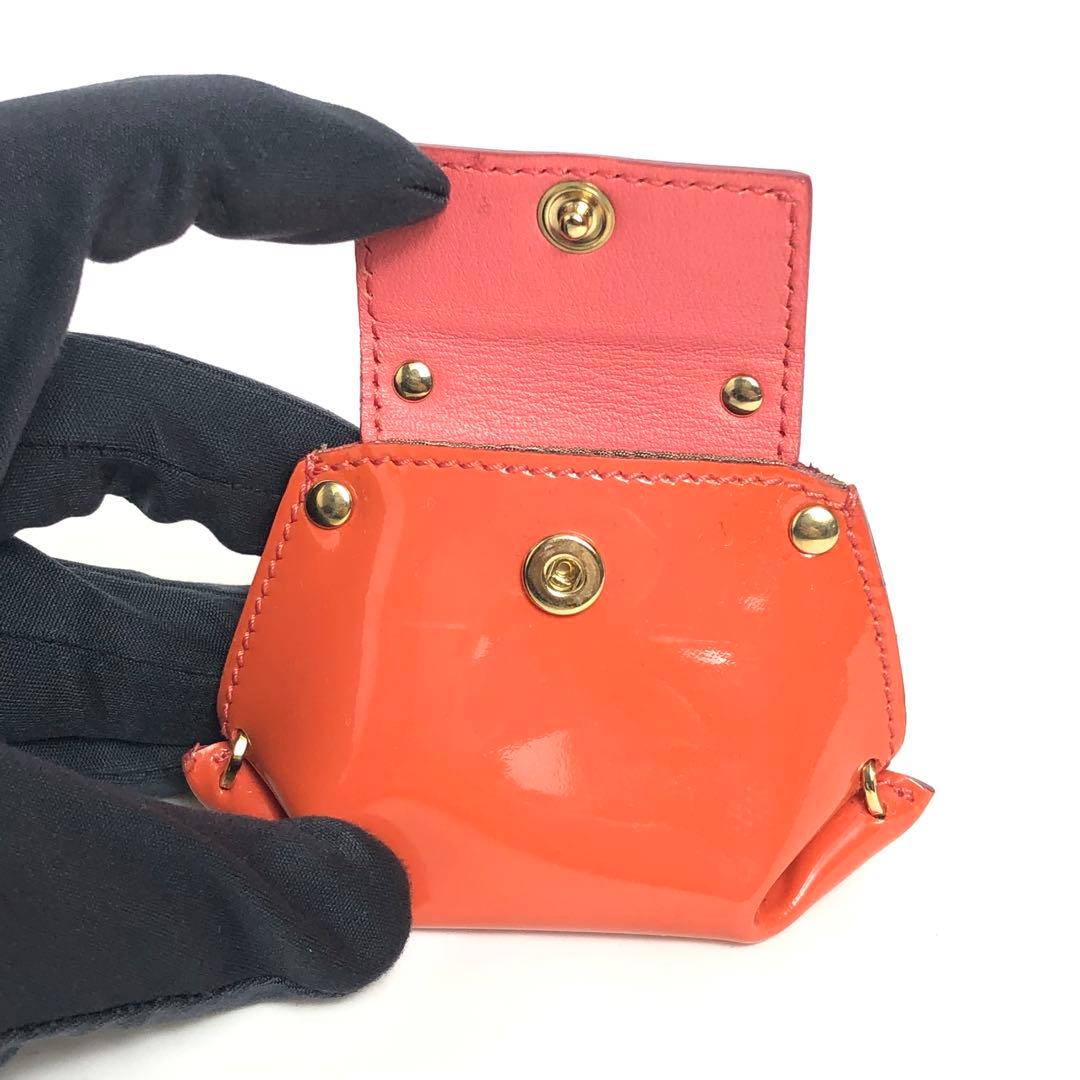 サルヴァトーレフェラガモ キーホルダー チャーム バッグモチーフ オレンジ