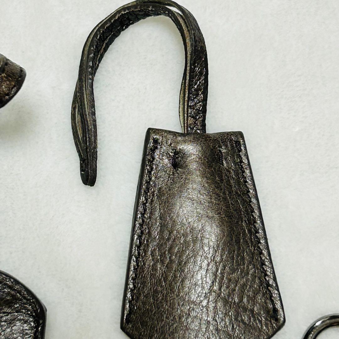 PRADA プラダ　ネームタグ　カデナ