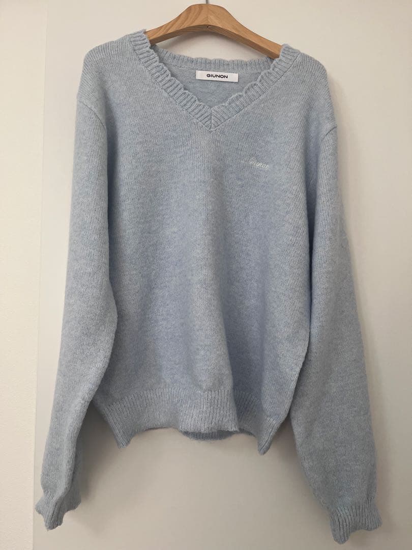 GIUNON ルーズスカラップVネックニット