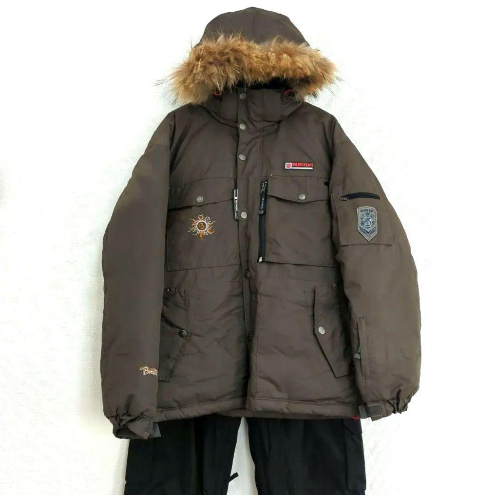 セットアップ Burton 上〜茶，下〜黒 フード脱着可 日焼け