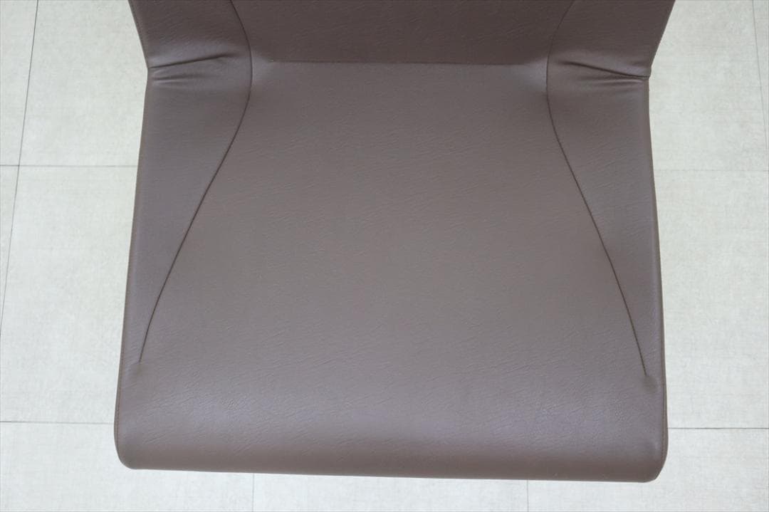 展示品 カッシーナ ブーメラン プリュス ラウンジ スウィベル チェア 回転