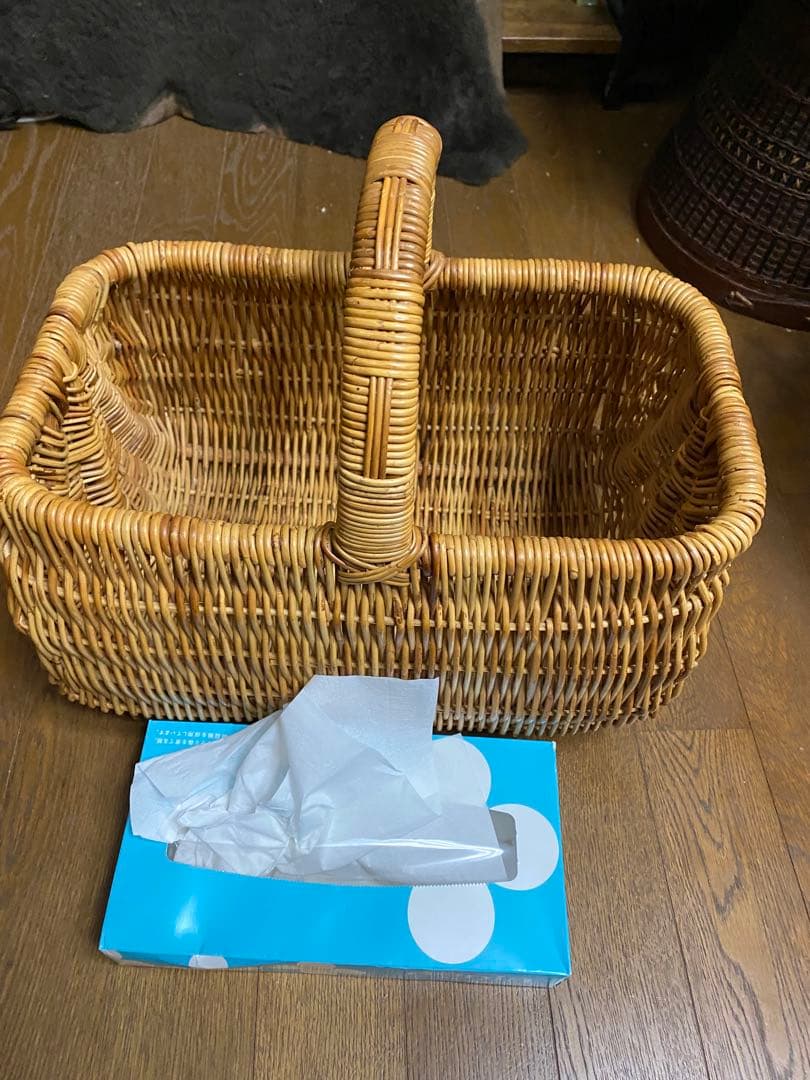 ラタン　ヴィンテージ　取手付きカゴ