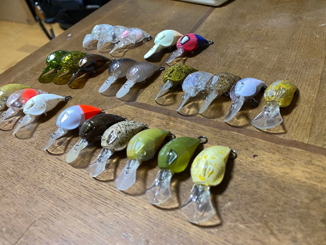 ★管釣クランク　DFJ ウェイブラ一　レアカラ一ばかり24個　未使用