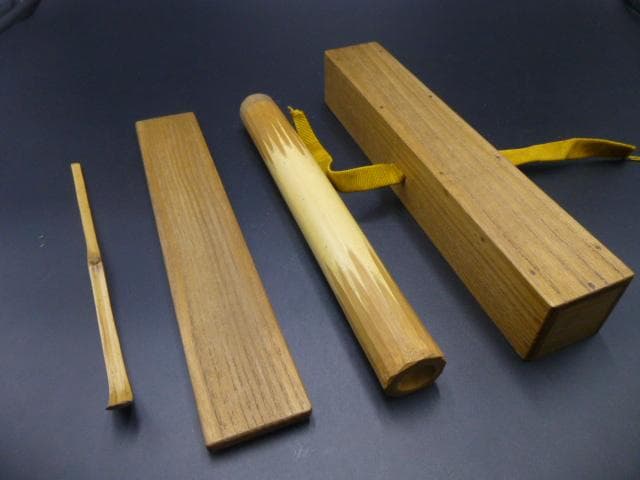 表千家十一代　碌々斎　自作茶杓／共箱・共筒／銘「清友」