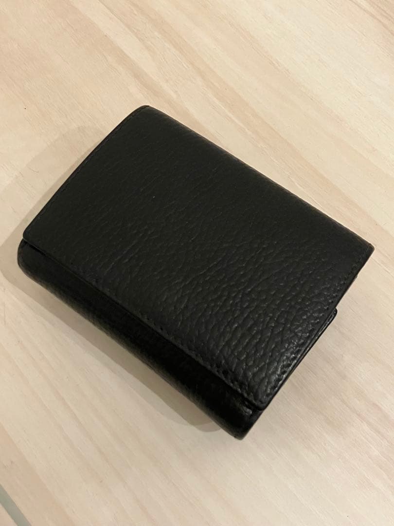 GUCCI グッチ　ダブルG マーモント　黒　レザー三つ折り財布　ウォレット