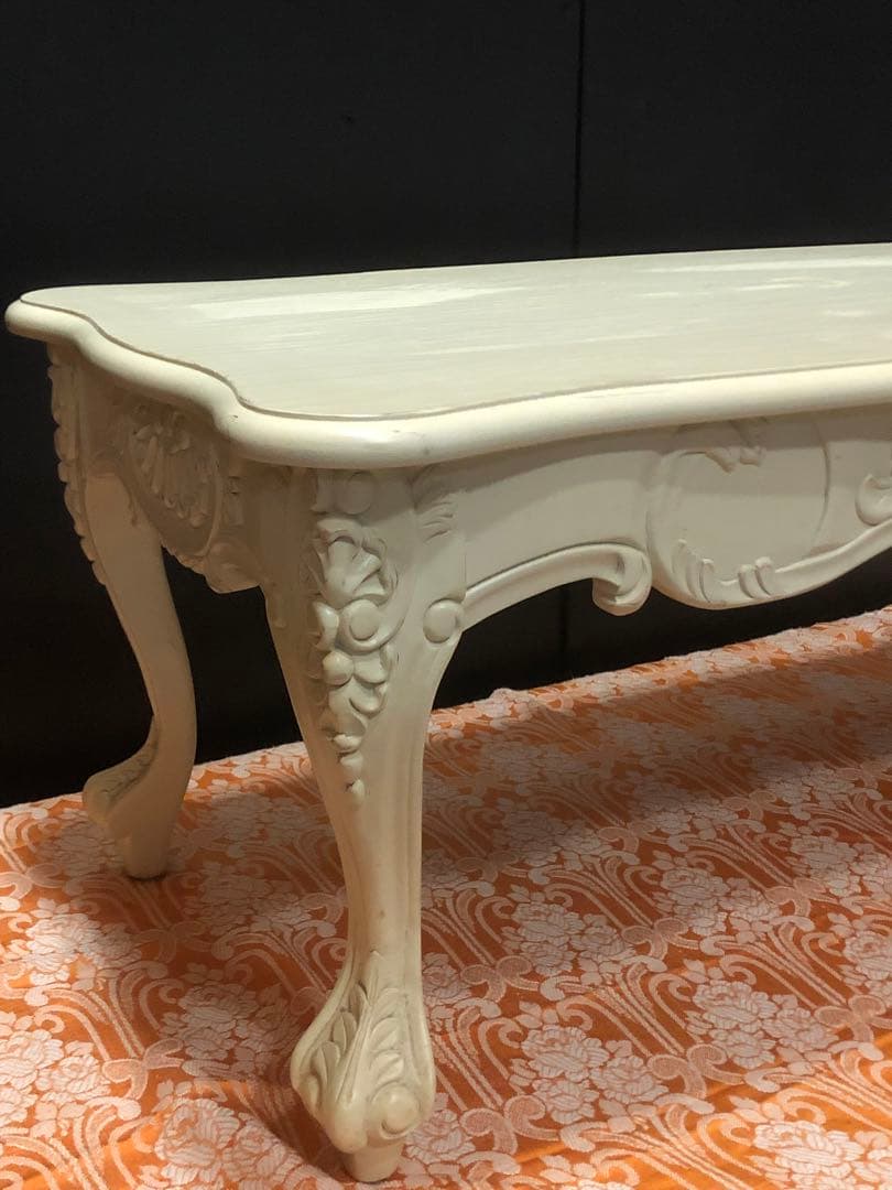 猫脚♦️ロココ♦️ホワイトテーブル♦️彫刻 ヴィンテージテーブル♦️送料込