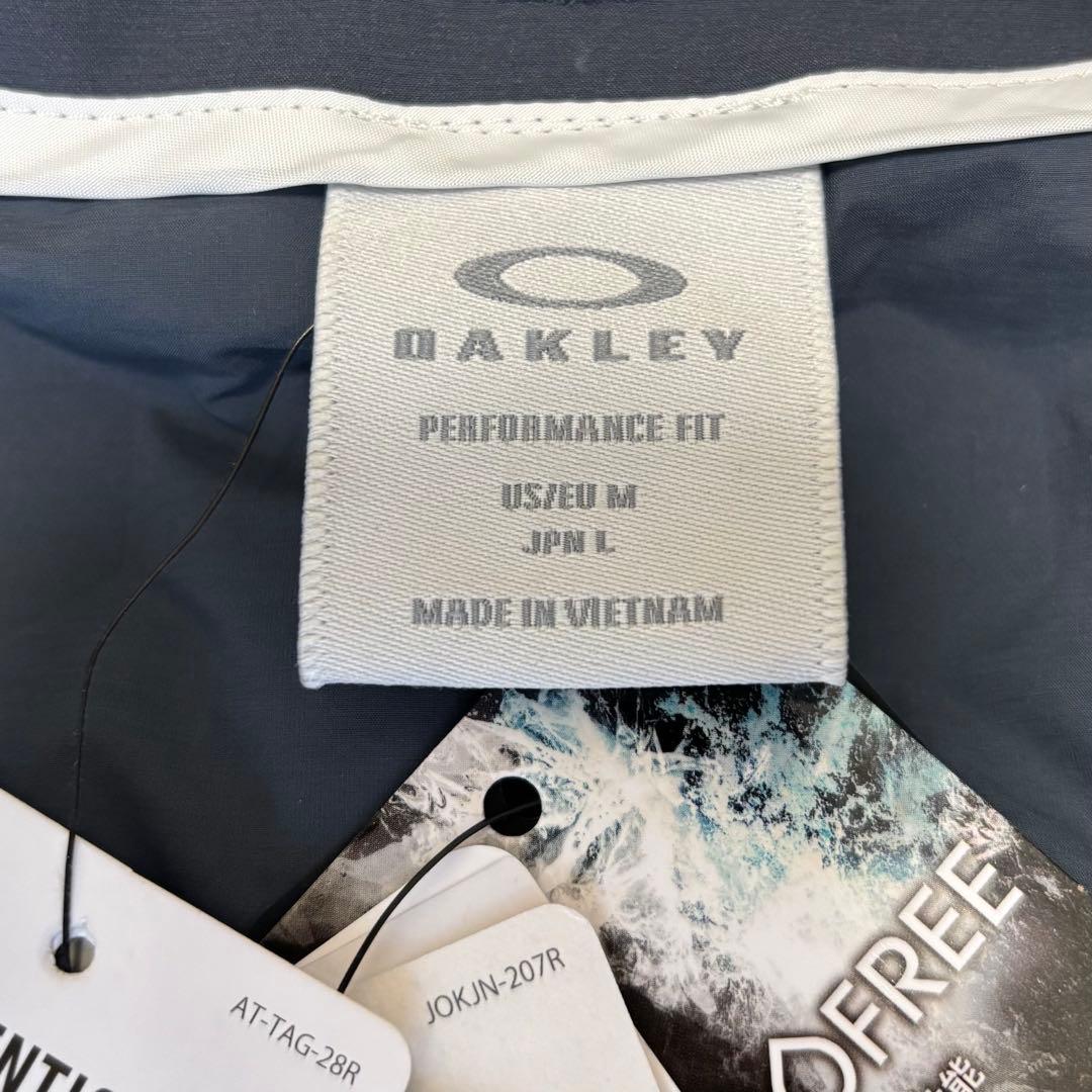 未使用品 オークリー ゴルフ 軽量 ストレッチ ダウンジャケット L