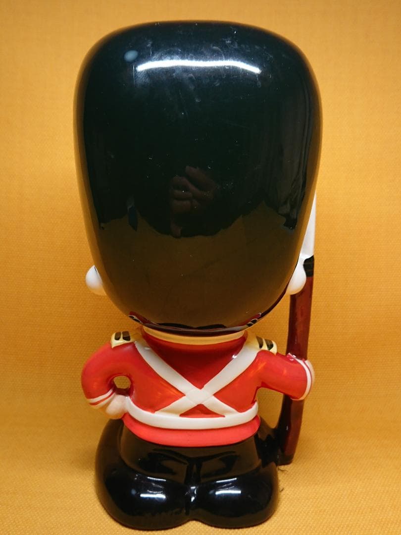 人形　 衛兵　陶器　ルネ　オブジェ　置物　インテリア　工芸品　美術品　A1092