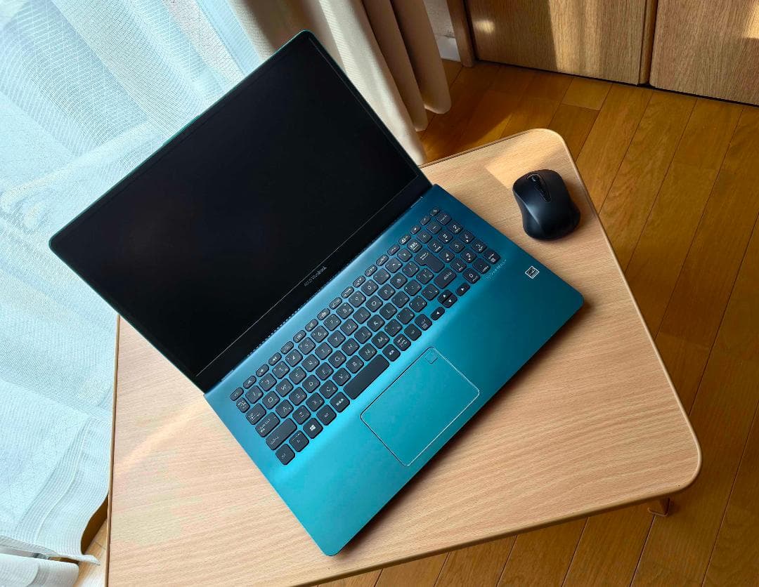 Asus Vivobookノートパソコン